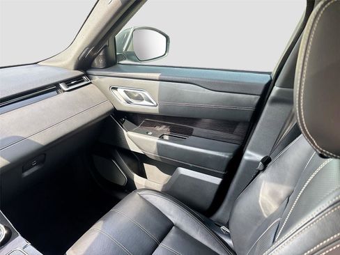 Used 2019 Land Rover Range Rover Velar R-Dynamic SE AWD/4WD image 25