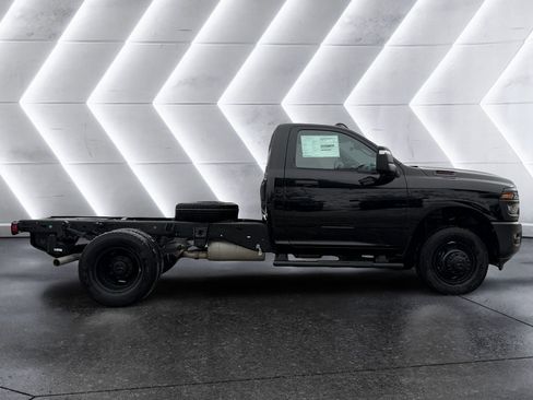 New 2026 RAM 3500 Tradesman image 7