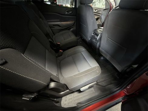 Used 2023 GMC Acadia SLE w/ Driver Convenience Package image 55