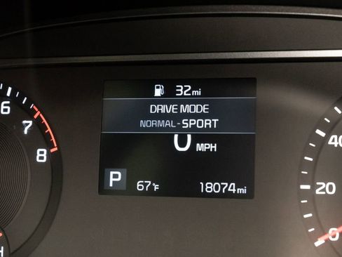 Certified 2020 Kia Soul LX FWD image 18