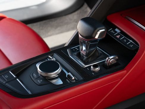 Used 2018 Audi R8 V10 RWD image 47