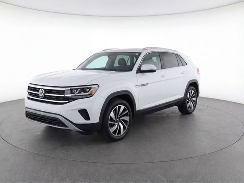 Used 2024 Volkswagen Atlas SE AWD/4WD image 3