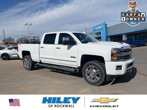 Used 2019 Chevrolet Silverado 2500 High Country w/ Duramax Plus Package image 1