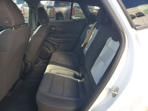 Used 2024 Chevrolet Trax RS image 17