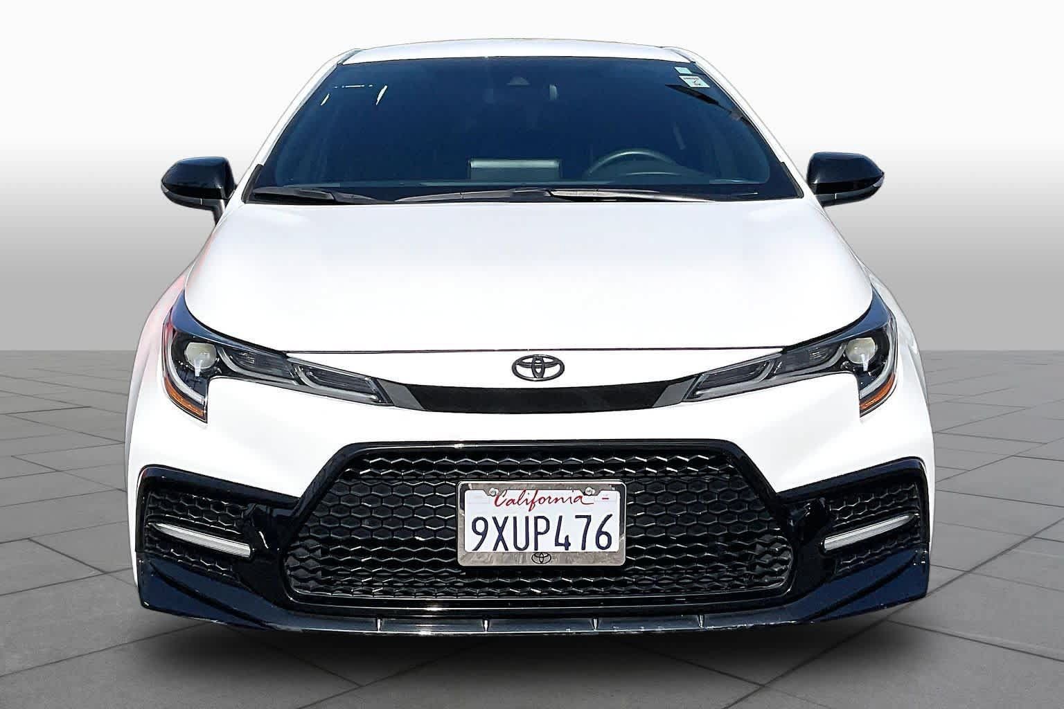 Used 2022 Toyota Corolla SE w/ Carpet Mat Package (TMS) FWD image 3