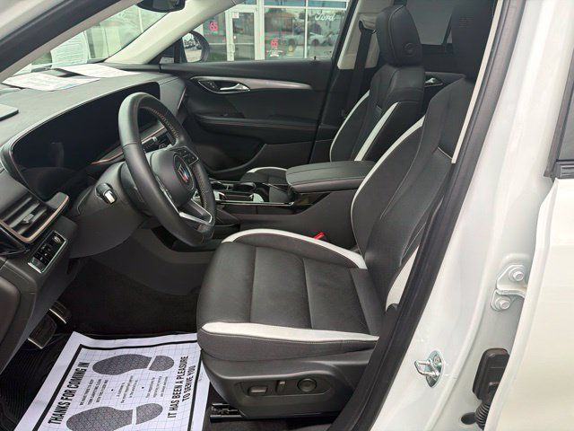 Used 2025 Buick Envision Sport Touring AWD/4WD image 13