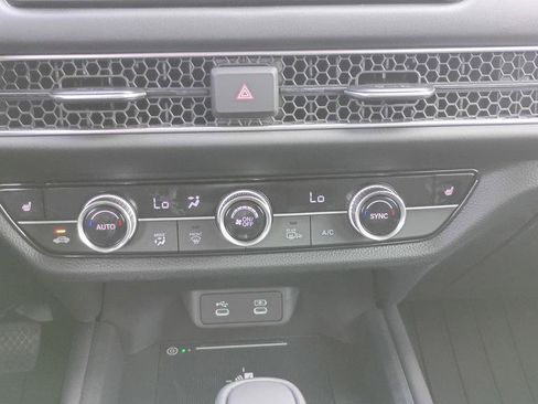 Used 2027 Honda HR-V EX-L image 10