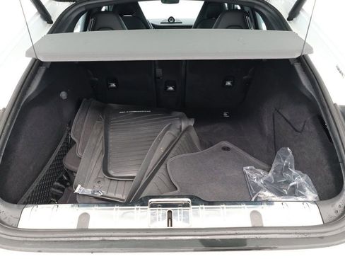 Used 2023 Porsche Panamera 4 Platinum Edition image 21