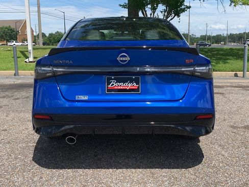 New 2026 Nissan Sentra SR w/ SR Premium Package FWD image 4
