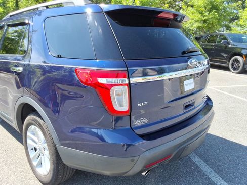 Used 2011 Ford Explorer XLT w/ 202A Rapid Spec Order Code AWD/4WD image 12