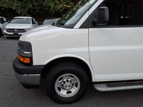 Used 2025 Chevrolet Express 2500 w/ Driver Convenience Package RWD image 7
