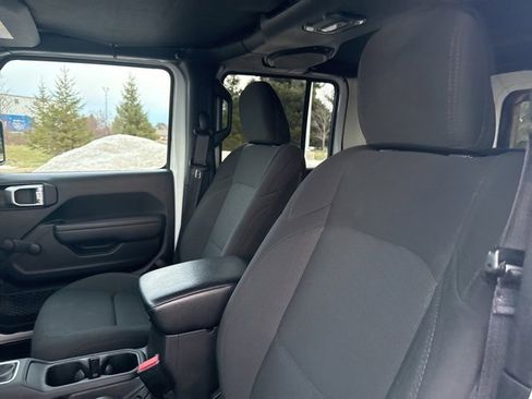 Used 2022 Jeep Wrangler Unlimited Sport image 16
