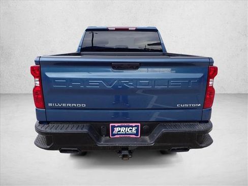Used 2024 Chevrolet Silverado 1500 Custom Trail Boss AWD/4WD image 3