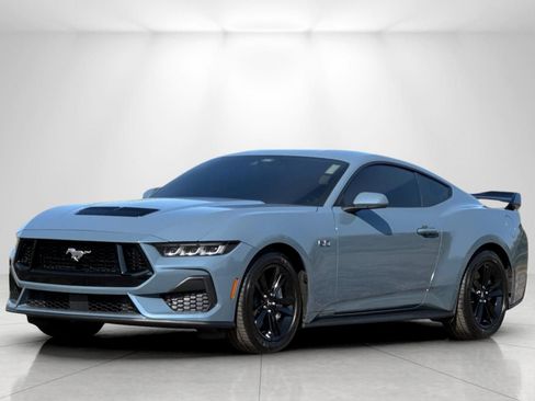 Used 2024 Ford Mustang GT RWD image 7