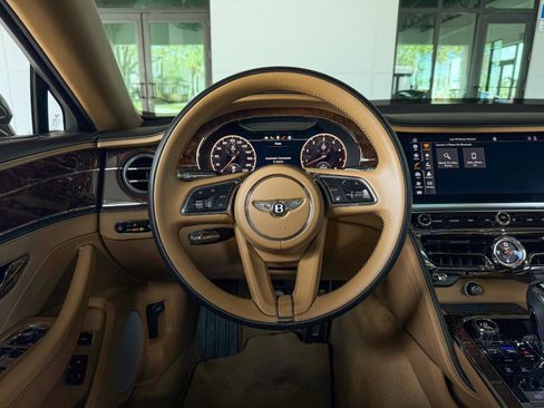 Used 2021 Bentley Flying Spur W12 AWD/4WD image 43