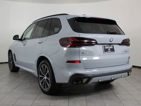 New 2026 BMW X5 xDrive40i image 3