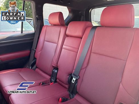 Used 2023 Lexus GX 460 Premium image 20