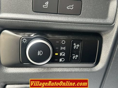 Used 2024 Ford Expedition XLT AWD/4WD image 33