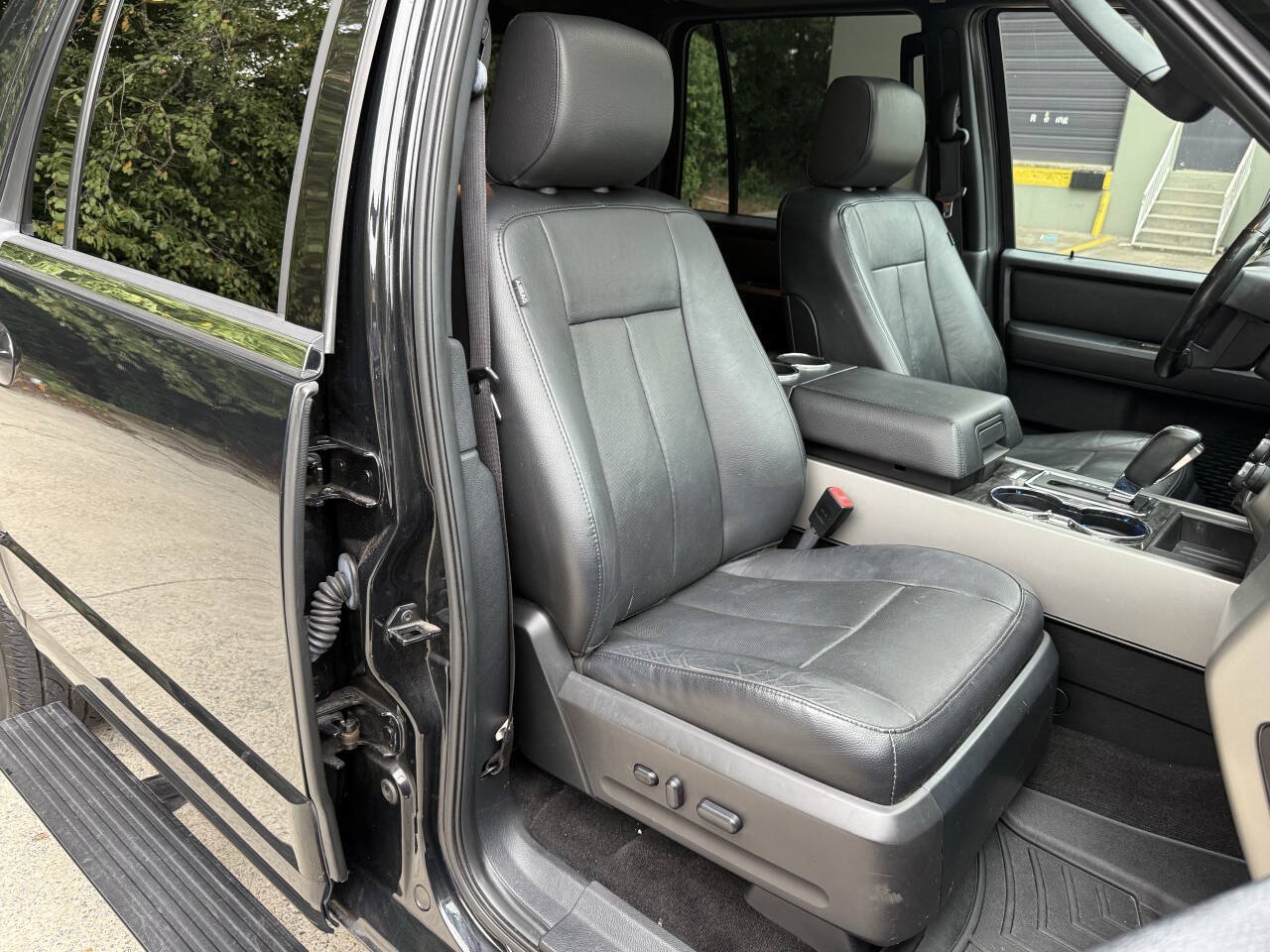 Used 2015 Ford Expedition EL Limited w/ Equipment Group 301A AWD/4WD image 13
