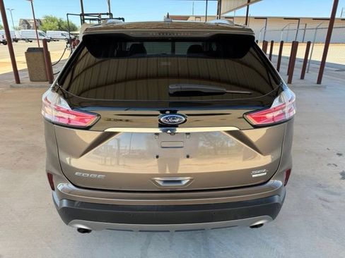 Used 2019 Ford Edge SEL w/ Equipment Group 201A FWD image 7