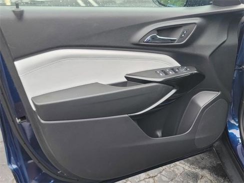 Certified 2024 Chevrolet Trax LT w/ Driver Confidence Package image 8