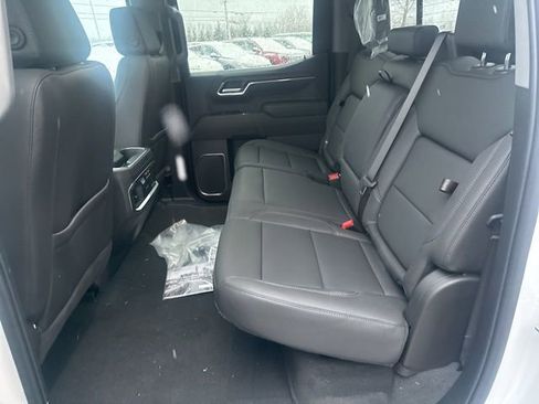 New 2026 GMC Sierra 1500 SLT w/ SLT Premium Plus Package image 32