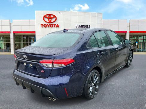 Used 2025 Toyota Corolla SE image 3