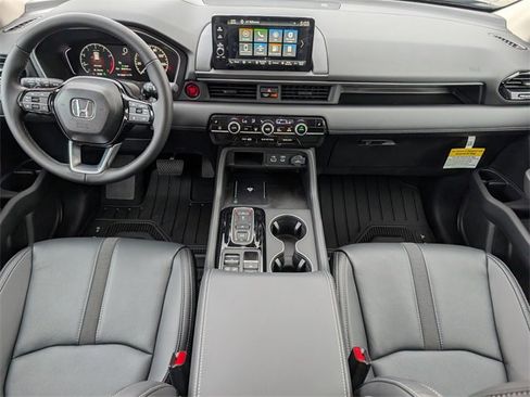 New 2025 Honda Pilot EX-L image 5