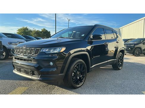 New 2026 Jeep Compass Latitude AWD/4WD image 2