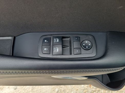 Used 2022 Dodge Challenger GT RWD image 18