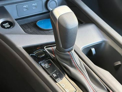 New 2027 Nissan Sentra SR w/ Floor Mat Package FWD image 22