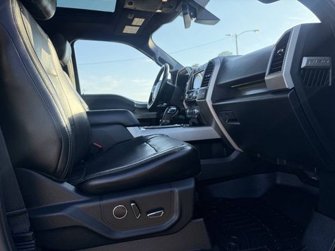 Used 2017 Ford F150 Lariat w/ Equipment Group 502A Luxury AWD/4WD image 21