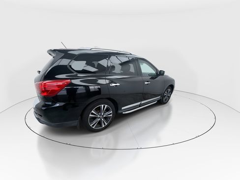 Used 2018 Nissan Pathfinder Platinum image 8