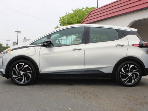 Used 2023 Chevrolet Bolt LT image 38