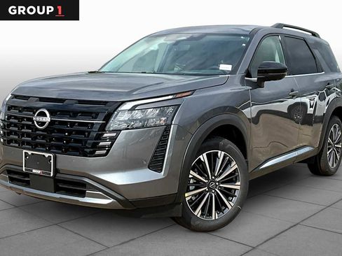 New 2026 Nissan Pathfinder Platinum FWD image 1