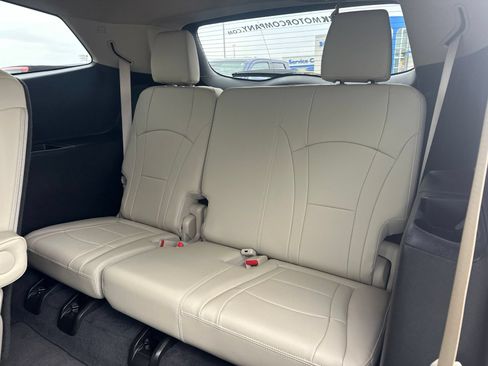 Used 2021 Buick Enclave Premium w/ Surround and Sites Package AWD/4WD image 23