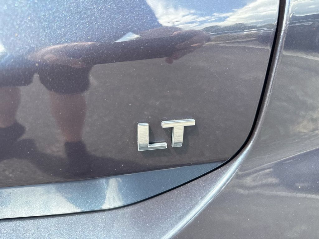 Used 2019 Chevrolet Equinox LT FWD image 25