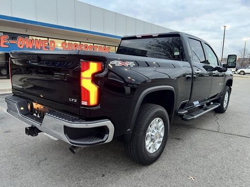 Used 2025 Chevrolet Silverado 2500 LTZ image 4