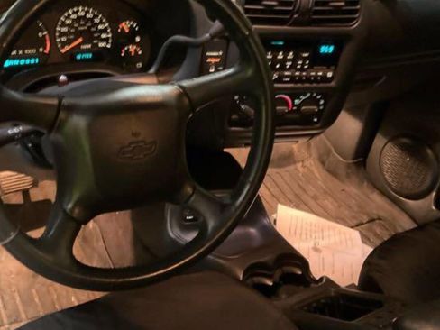 Used 2002 Chevrolet S10 Pickup LS w/ LS Preferred Equipment Group image 3