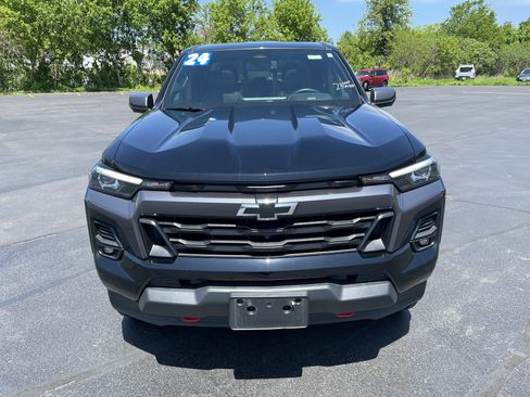 Used 2024 Chevrolet Colorado LT w/ LT Convenience Package III AWD/4WD image 1