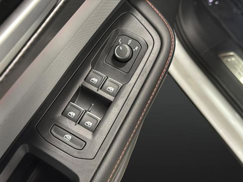 Used 2024 Volkswagen Atlas Peak Edition SE image 22