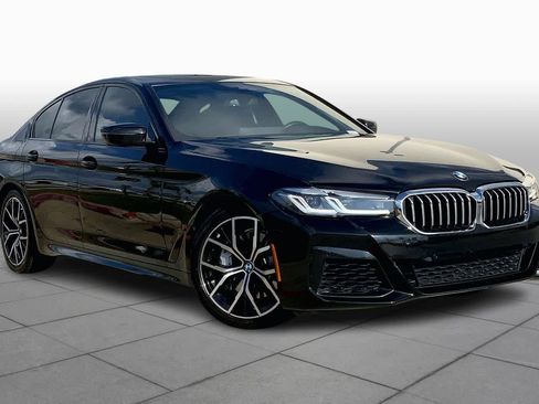 Used 2022 BMW 540i w/ Executive Package image 2