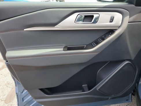 New 2026 Ford Explorer Active AWD/4WD image 24