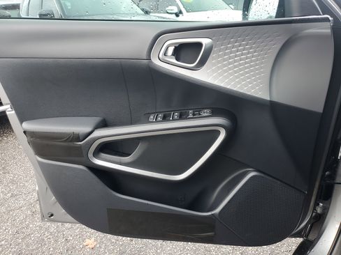 New 2025 Kia Soul LX image 29