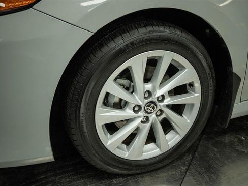 Used 2024 Toyota Camry LE image 4