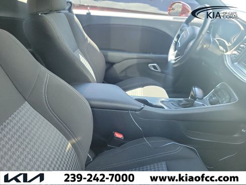 Used 2020 Dodge Challenger SXT w/ Blacktop Package RWD image 8