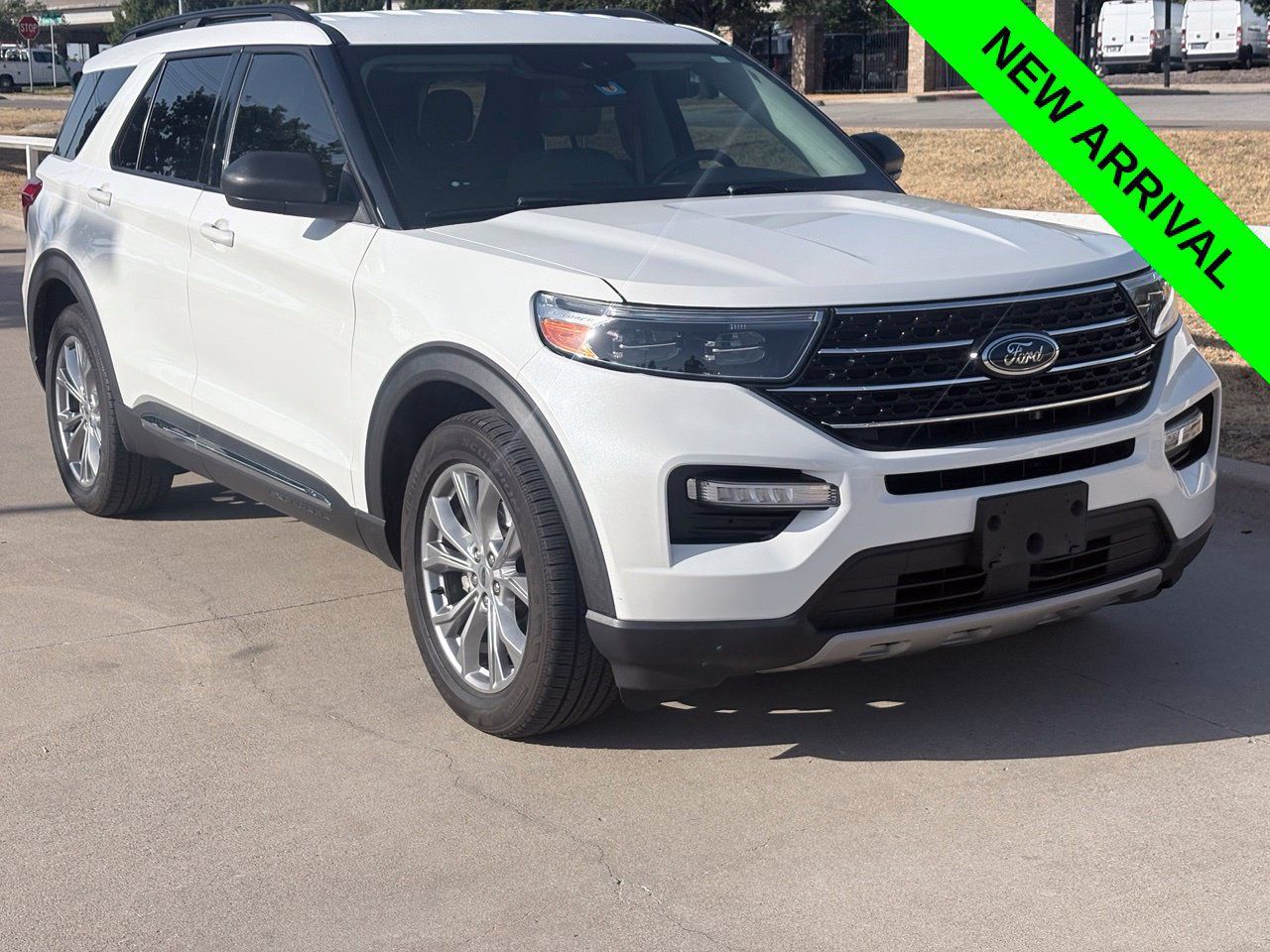 Used 2021 Ford Explorer XLT w/ Equipment Group 202A RWD image 1