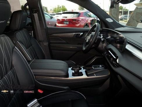 New 2026 Buick Enclave Avenir w/ Super Cruise Package image 16