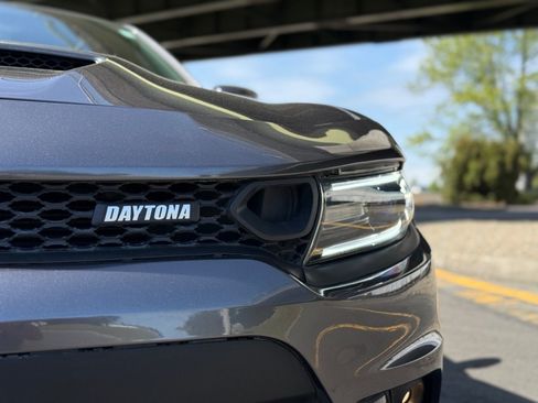 Used 2022 Dodge Charger Scat Pack w/ Daytona Edition Group RWD image 5