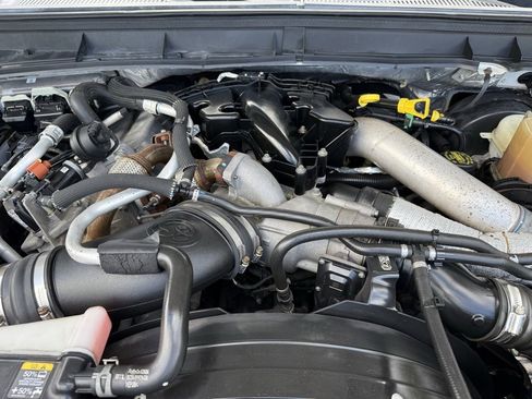 Used 2011 Ford F250 Lariat w/ Lariat Interior Pkg image 22